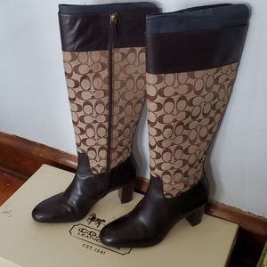 Coach Signiture C Calf-High Boots Khaki colored